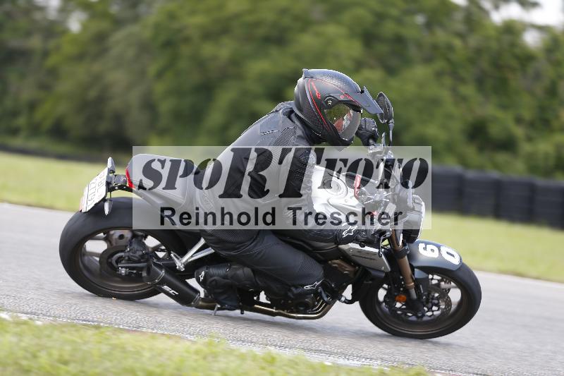 /Archiv-2024/29 12.06.2024 MOTO.CH Track Day ADR/Gruppe blau/60